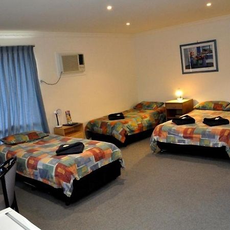 West City Motel Ardeer Exteriör bild