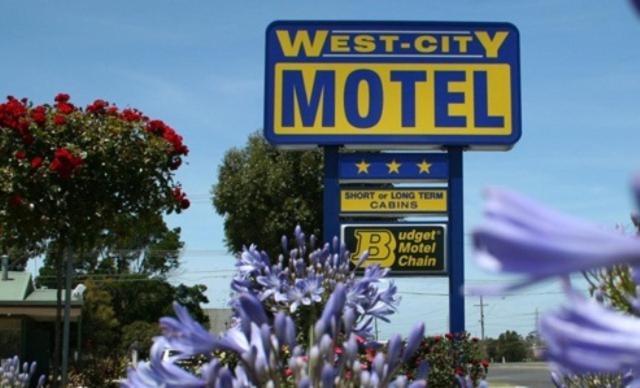 West City Motel Ardeer Exteriör bild